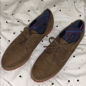 Tommy Hilfiger oxfords